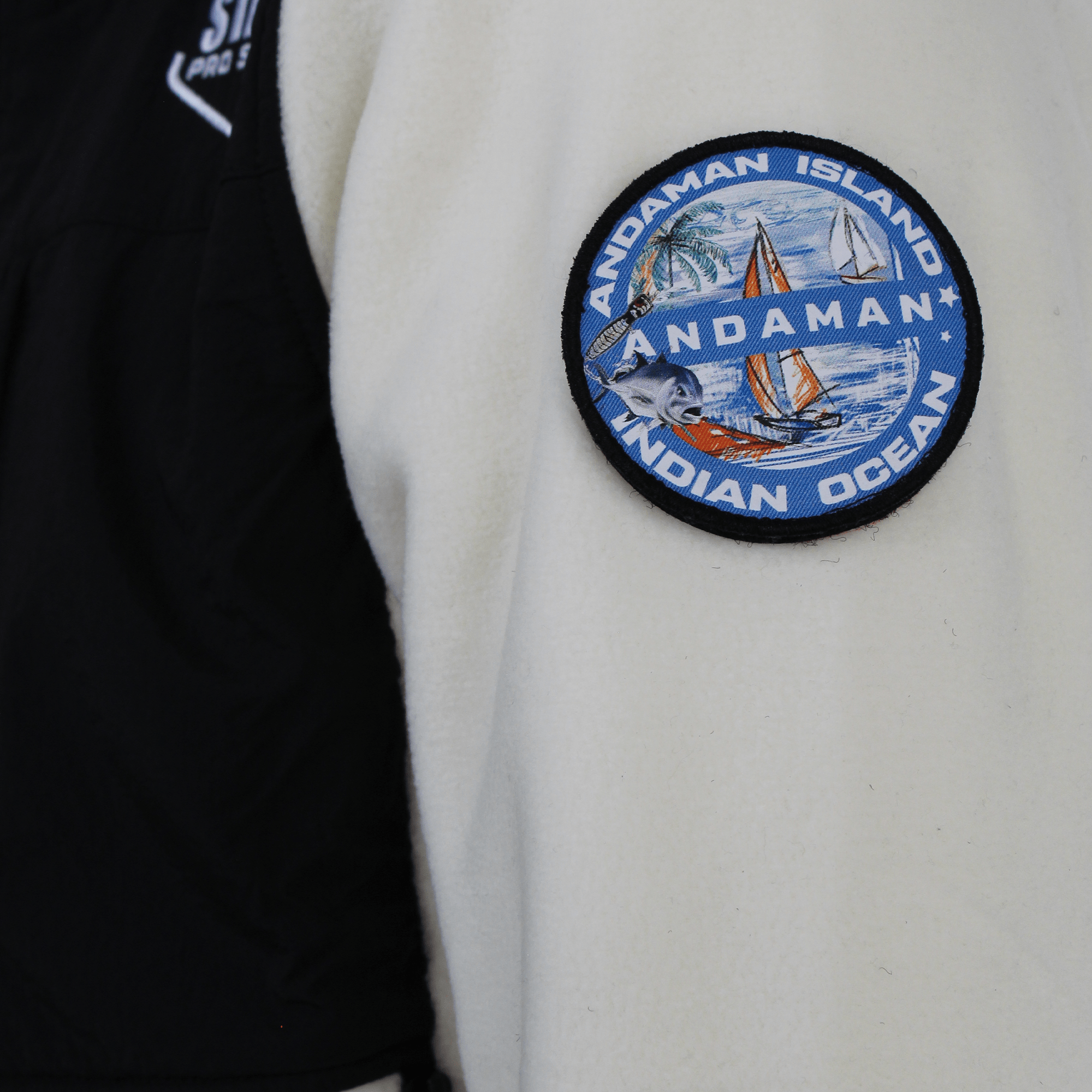 Indus Man Front Zip Anorak - White