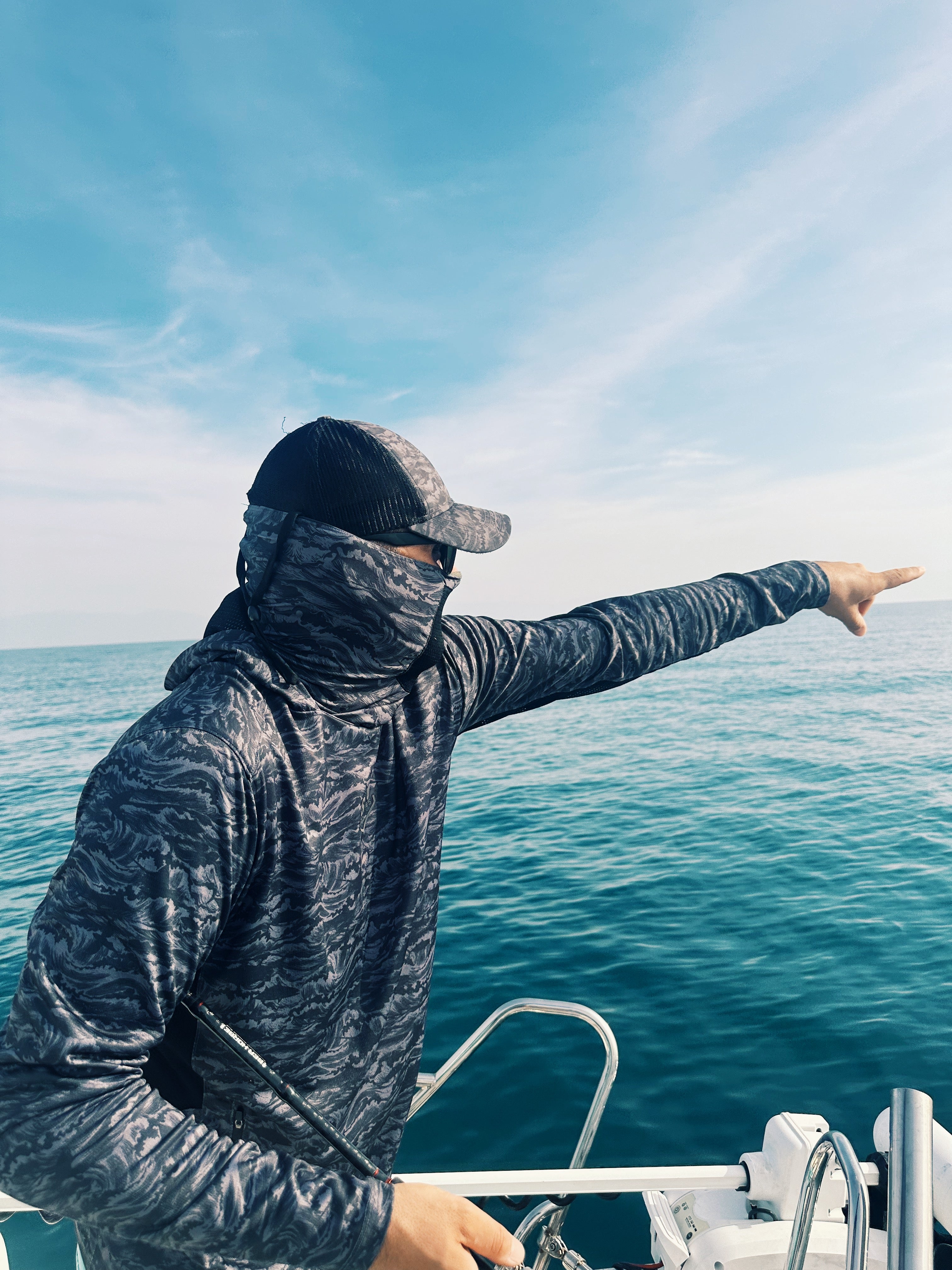 Argonaut Hooded Fishing Shirt - Signature - Black Edition