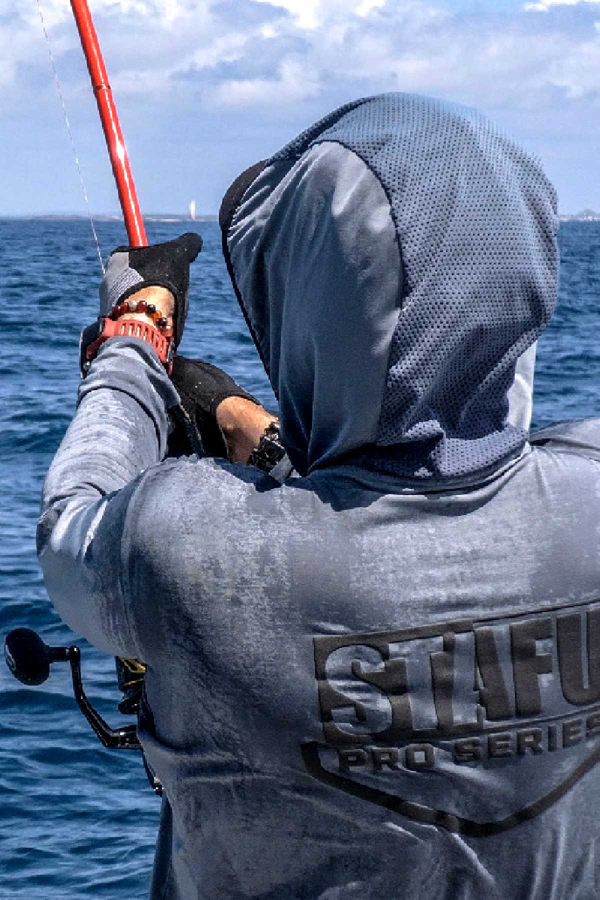 Haka Erkek Kapüşonlu, Uzun Kollu Balıkçı Yelkenci Gri UV Korumalı Tişört
